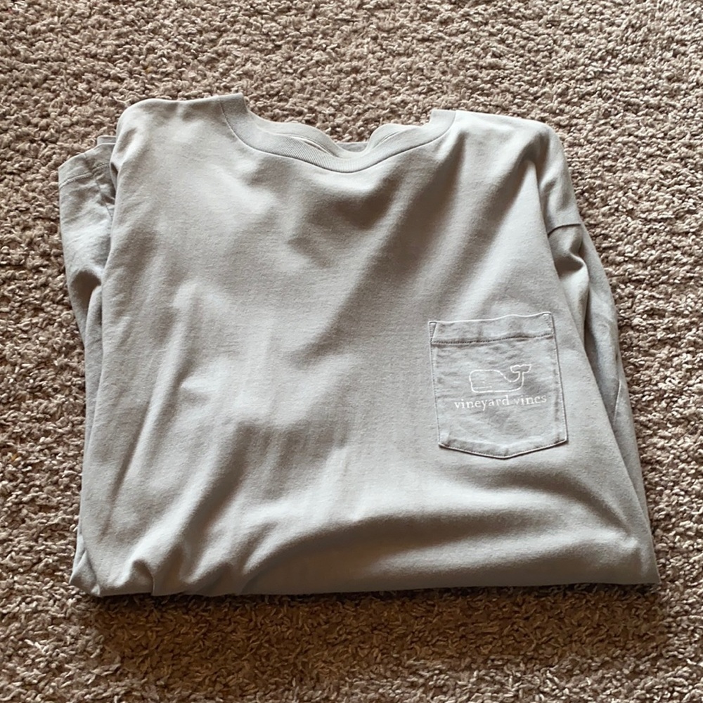 Vineyard vines long sleeve shirt